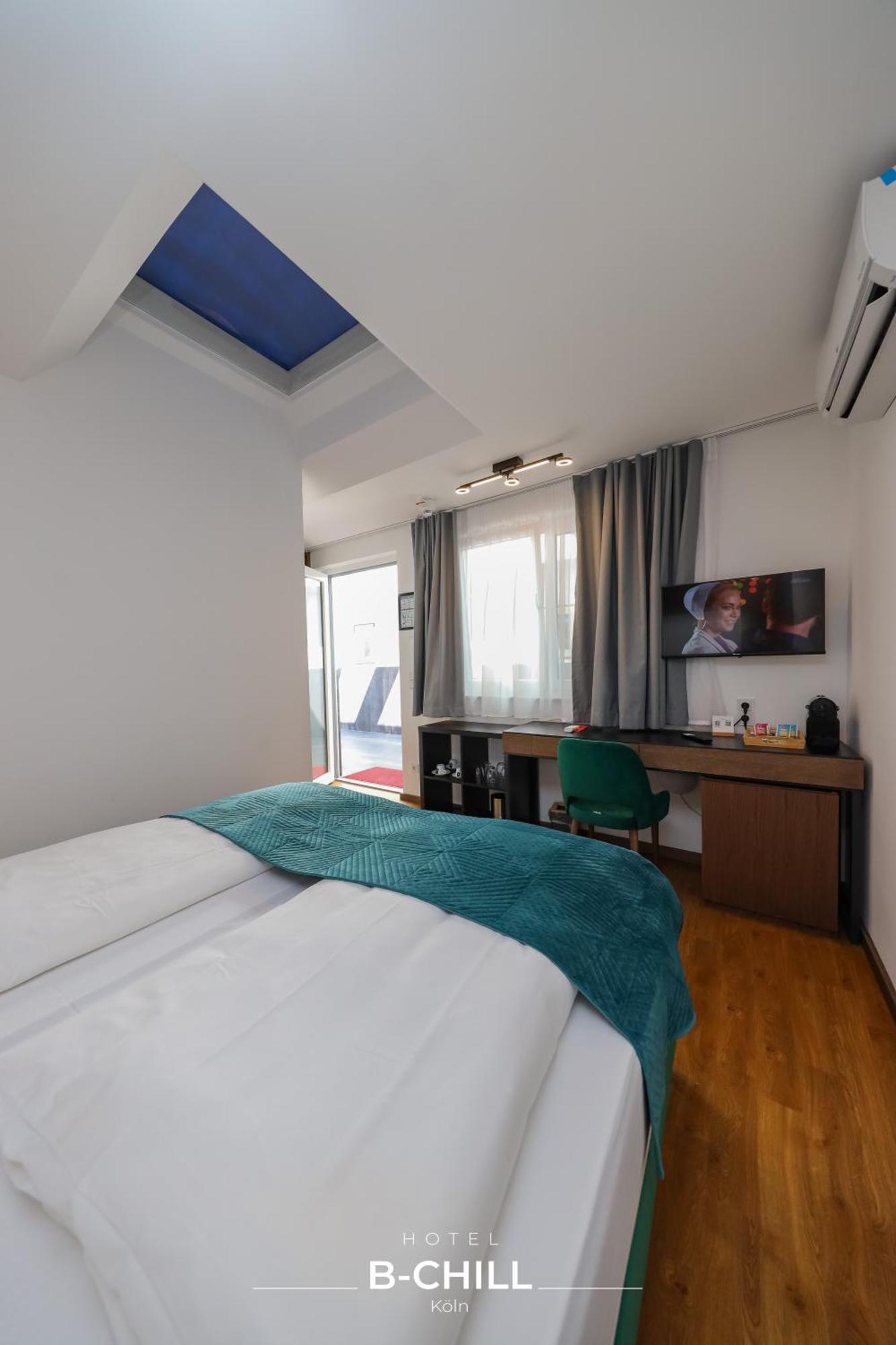 B-Chill Cologne Hotell Exteriör bild