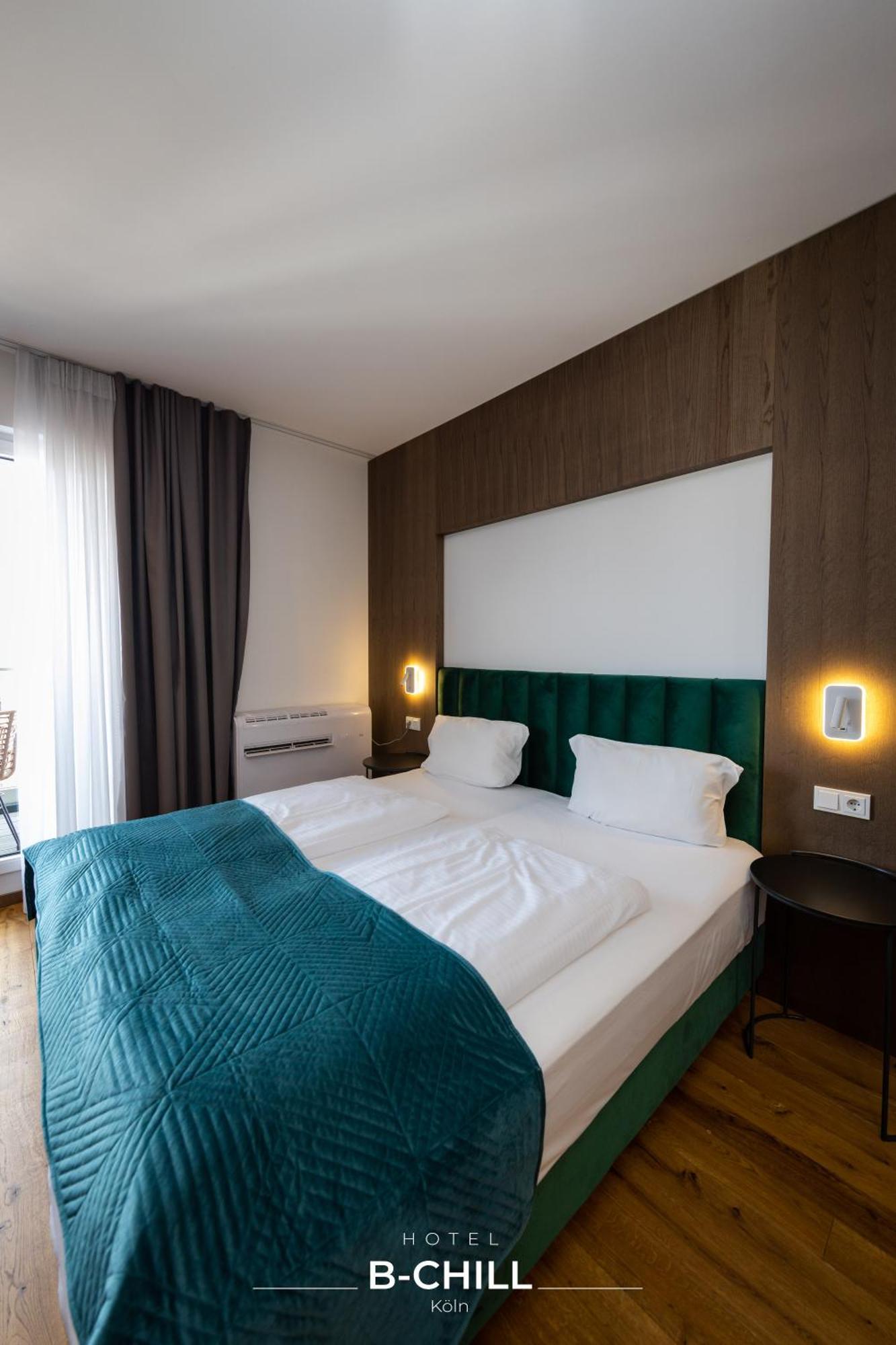 B-Chill Cologne Hotell Exteriör bild