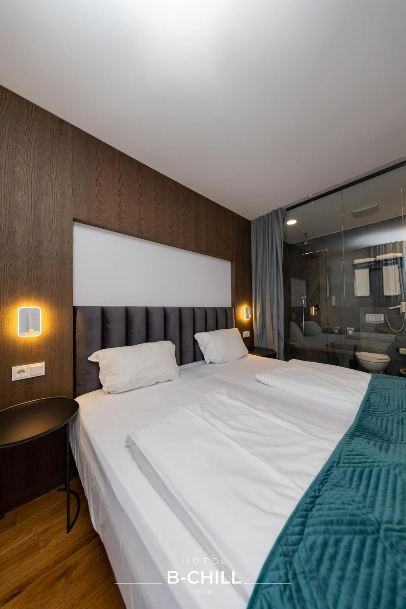 B-Chill Cologne Hotell Exteriör bild