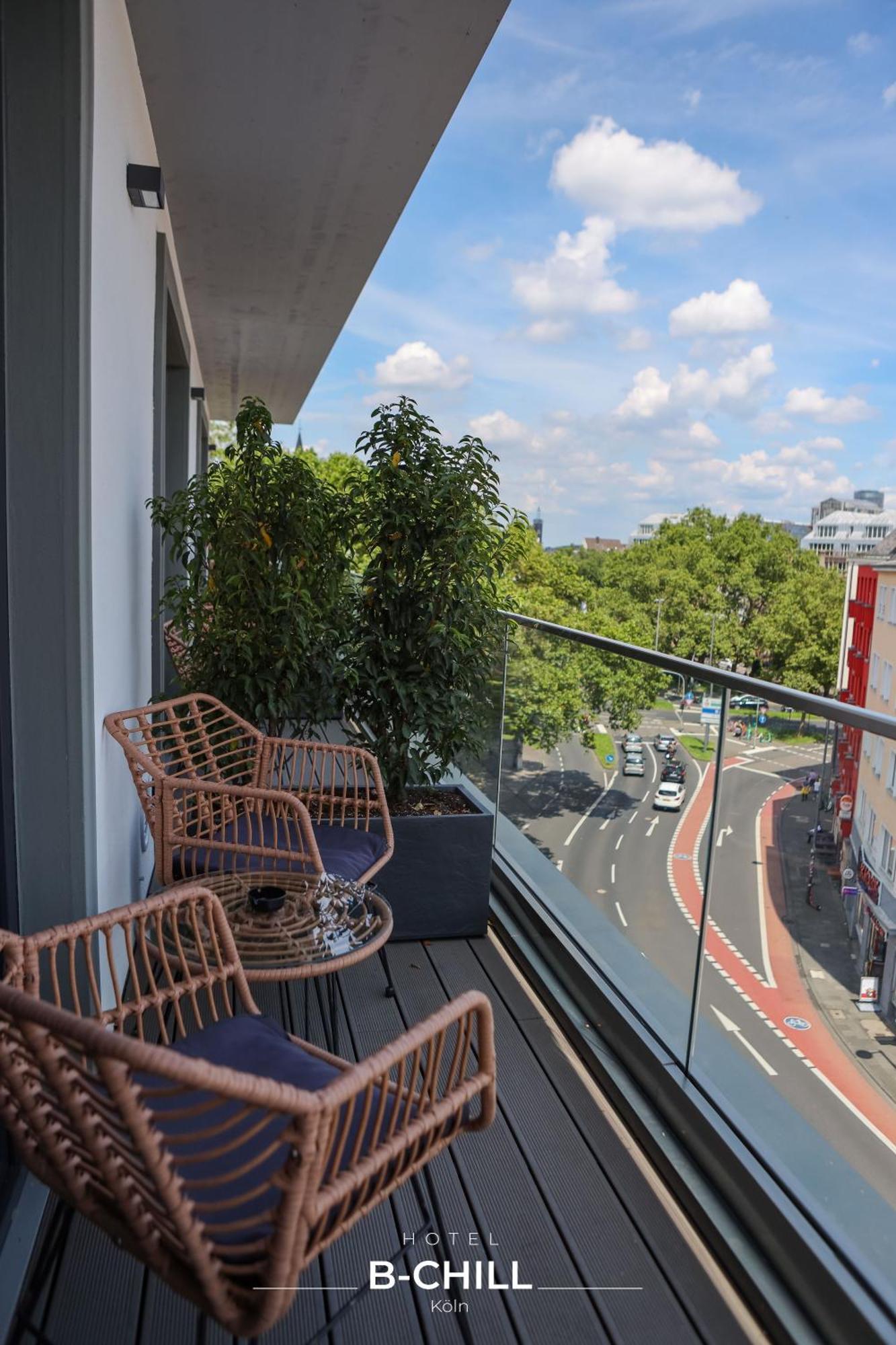 B-Chill Cologne Hotell Exteriör bild