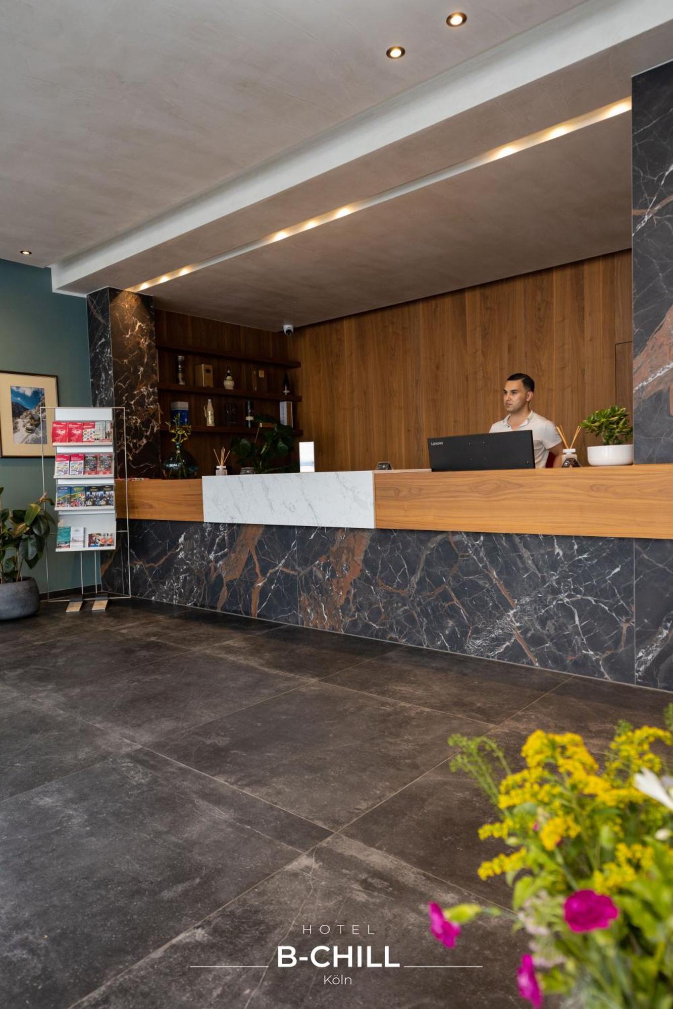 B-Chill Cologne Hotell Exteriör bild